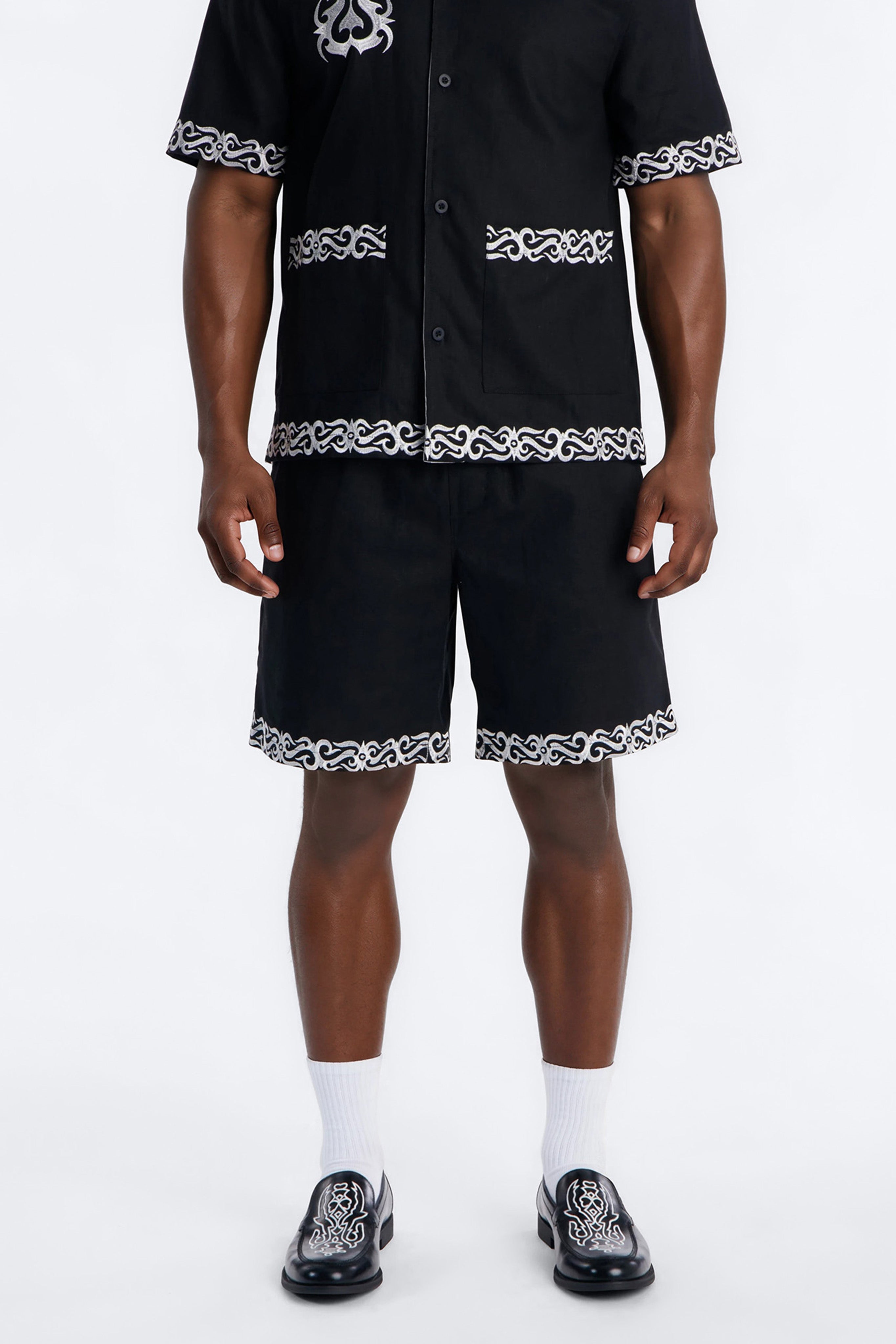 Relaxed Coastal Isla Short - Black