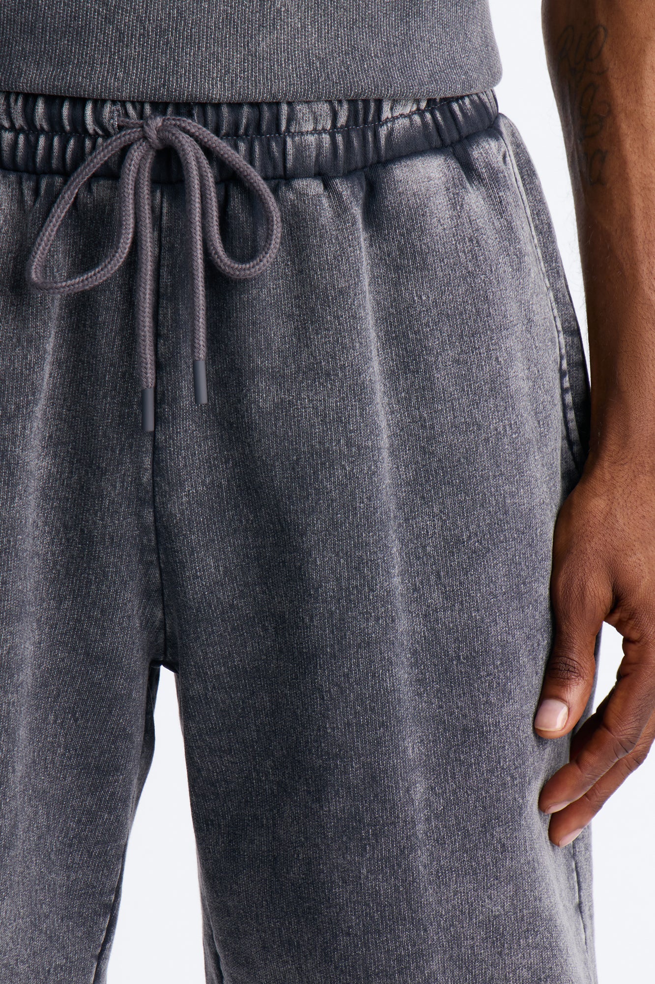 On The Go Washed Sweatshort - Charcoal