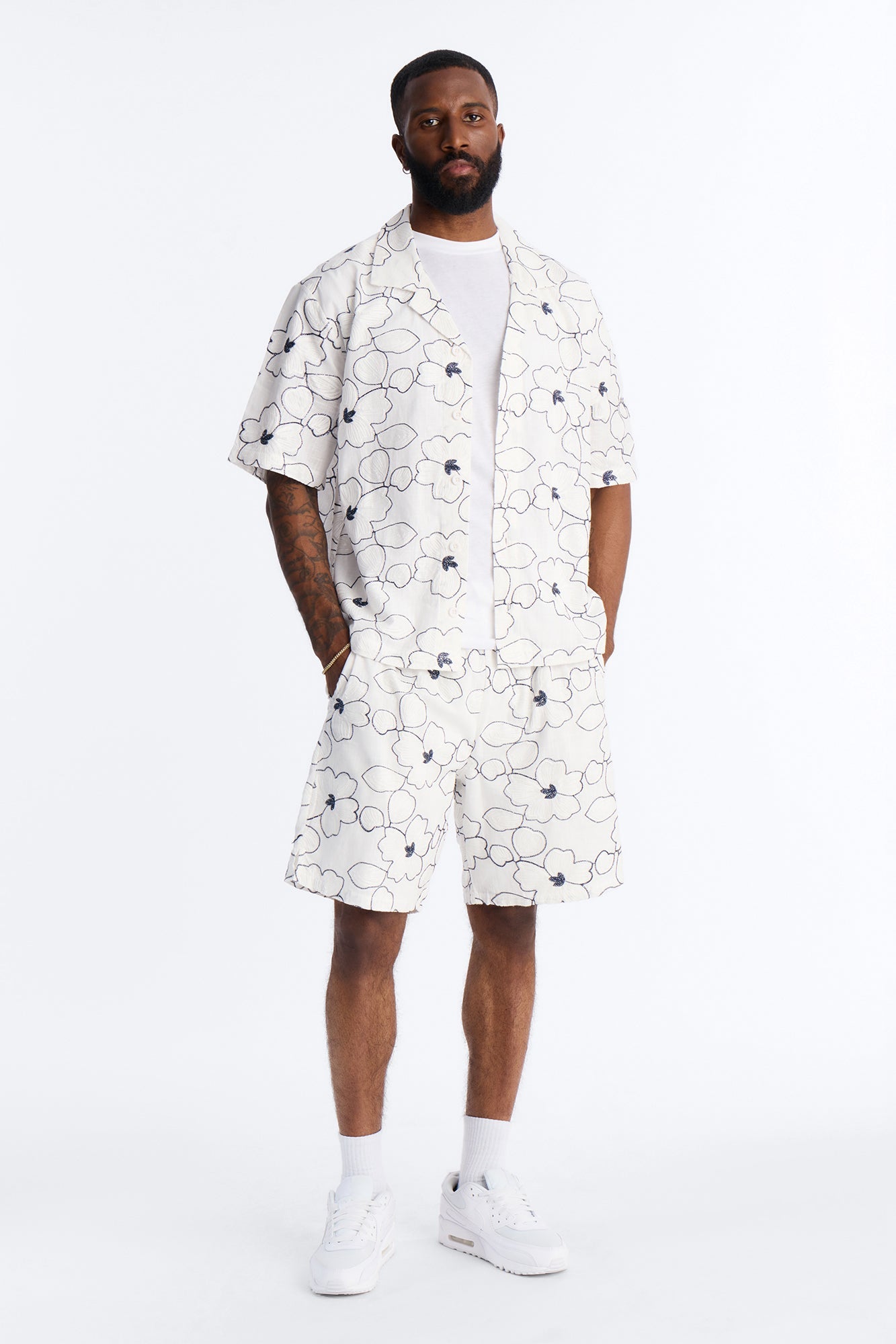 Relaxed Sand Blossom Short - White/combo
