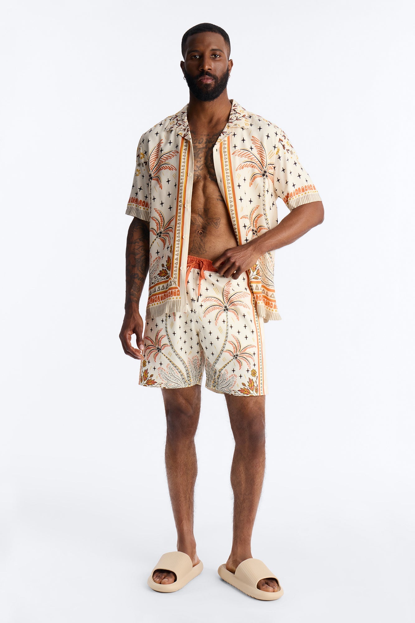 Tropical Twilight Resort Swim Trunk 7″ - Off White