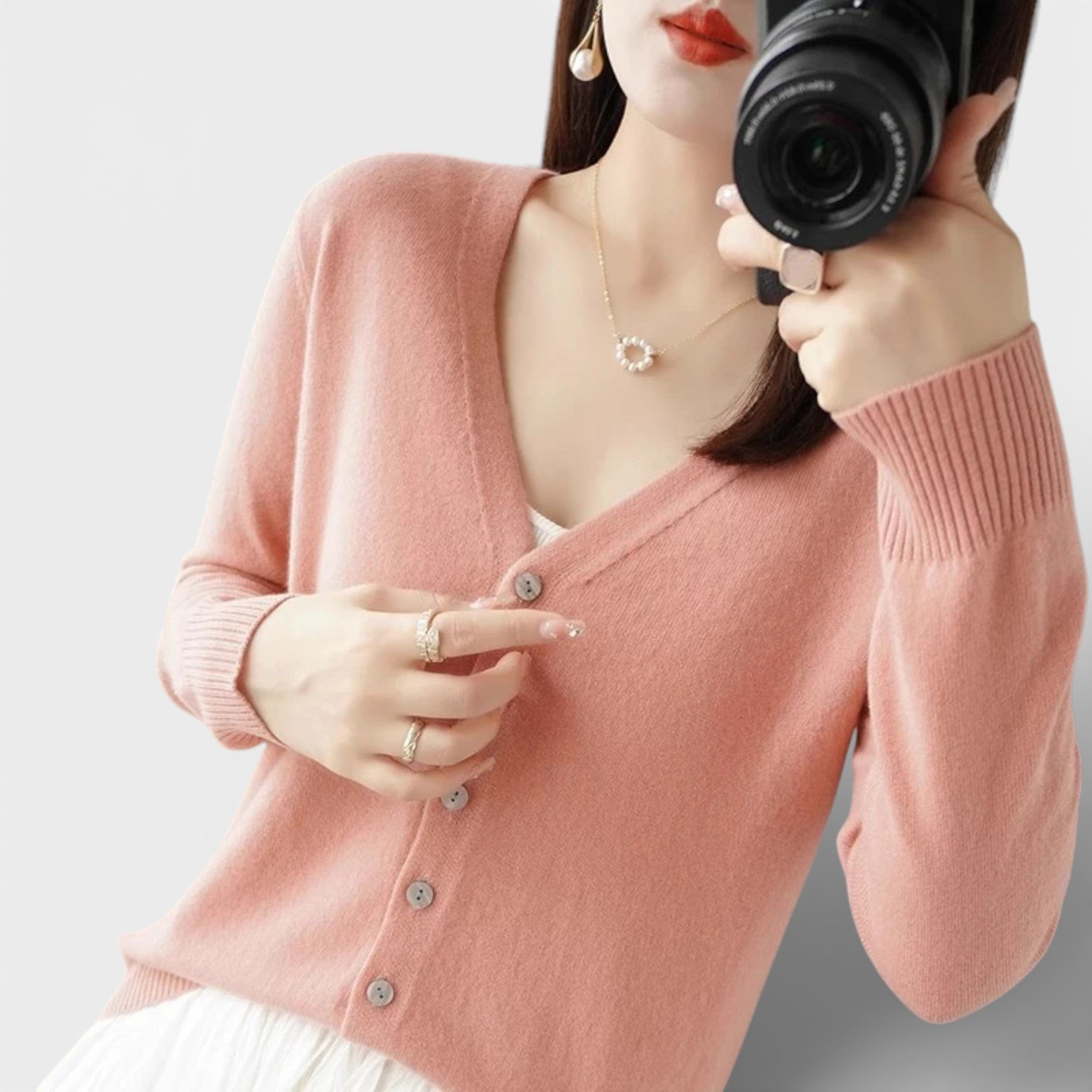 CIVI | Women’s Short Cardigan – Refined Classic Knitwear